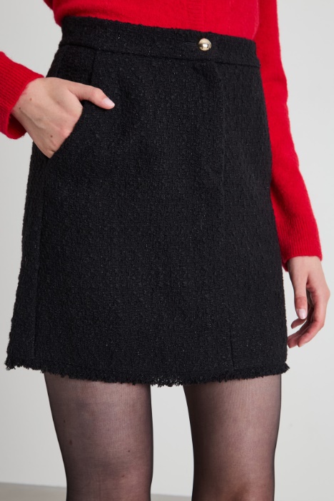 Gonna corta in stuoia