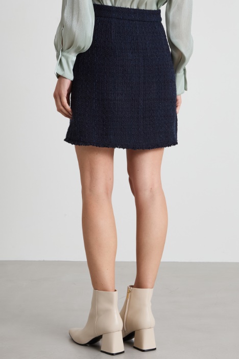 Gonna corta in stuoia