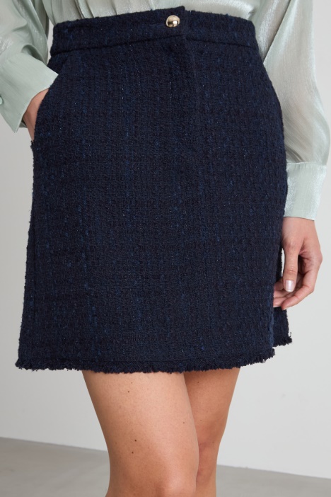 Gonna corta in stuoia