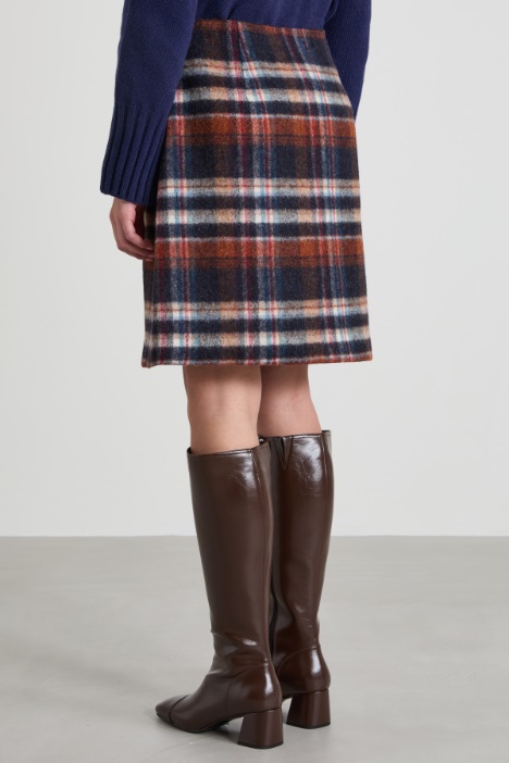 Falda corta de lana a cuadros