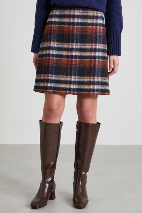 Falda corta de lana a cuadros
