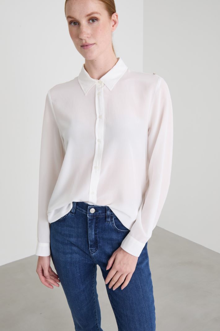 Flowing crepe shirt Intrend