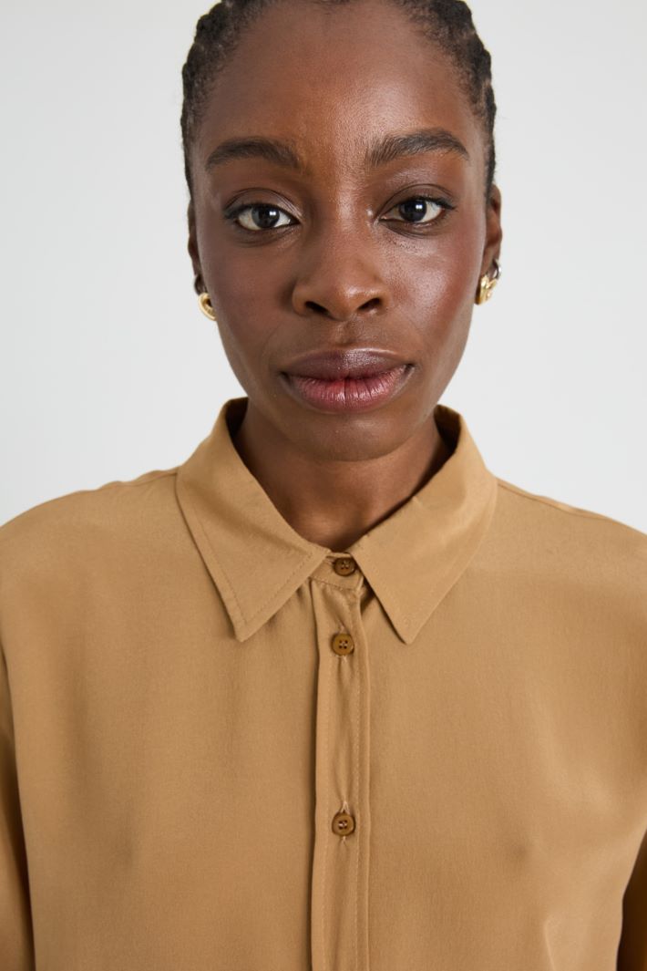 Flowing crepe shirt Intrend - 4