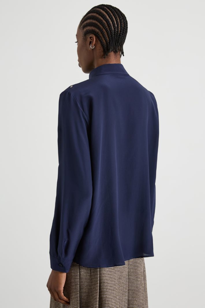 Flowing crepe shirt Intrend - 2