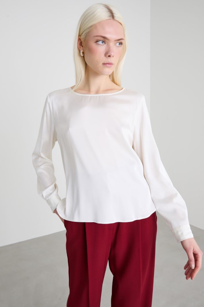 Stretch satin blouse Intrend