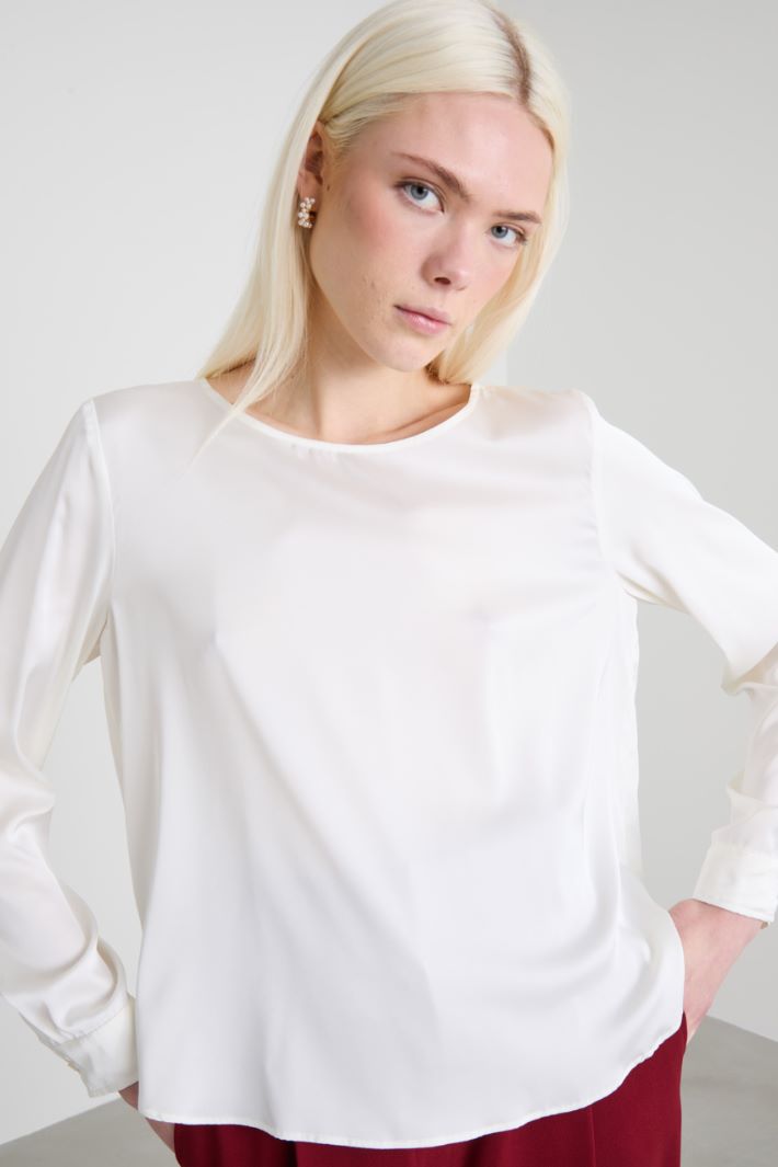 Stretch satin blouse Intrend - 4