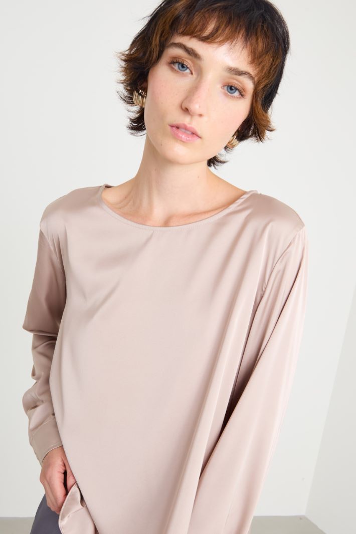 Stretch satin blouse Intrend - 4