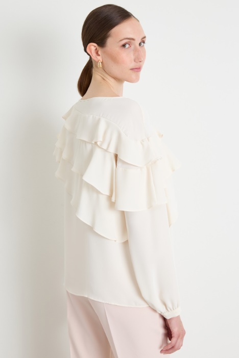 Blusa con volant