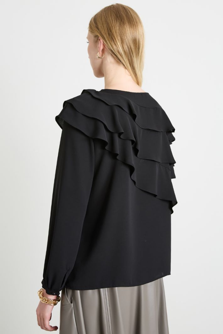 Blusa con volant Intrend - 2