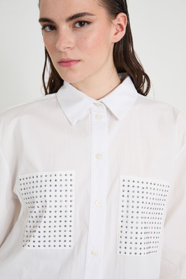 Shirt with rhinestones applied Intrend - 4