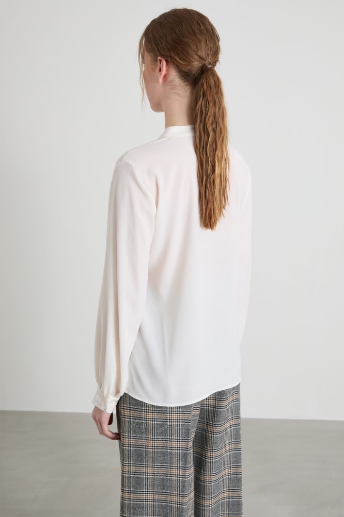 Pleated detailed blouse Intrend - 2