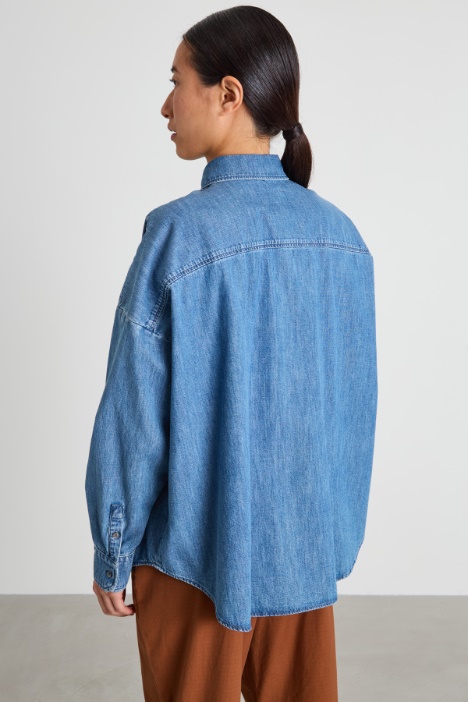 Camicia in denim con taschini
