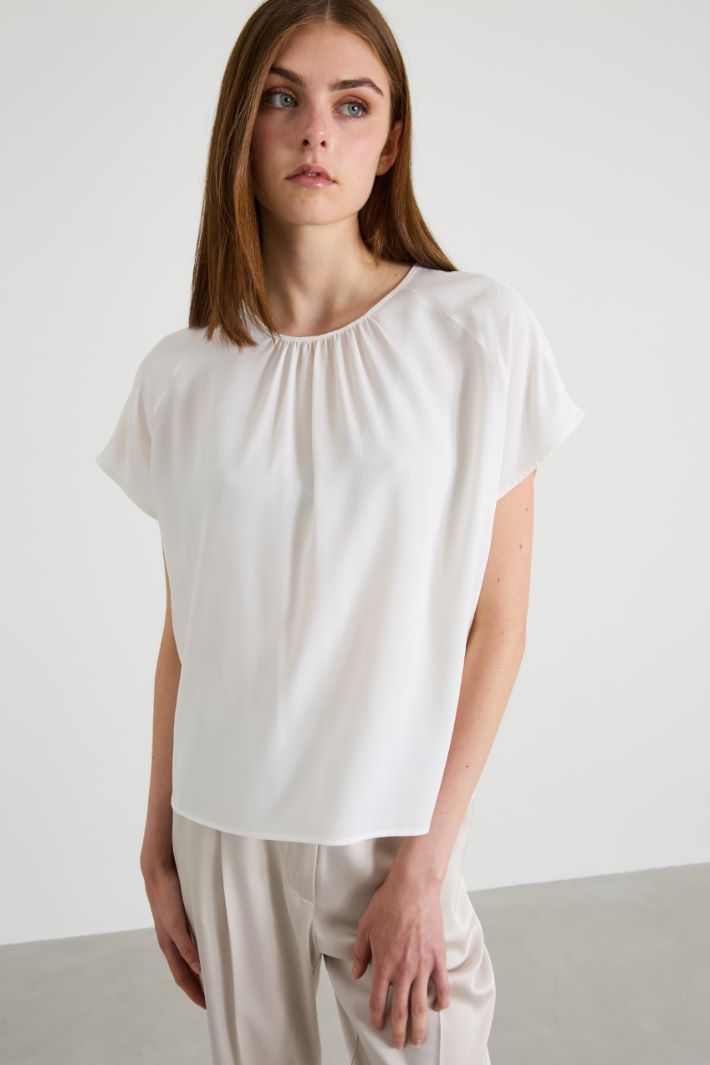 Crepe de chine blouse Intrend