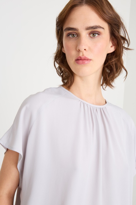 Blusa de crepé de China