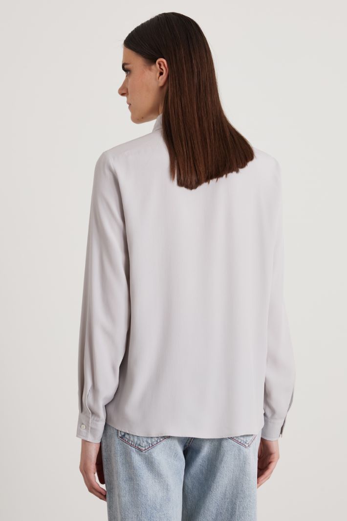Silk-blend crêpe shirt Intrend - 2