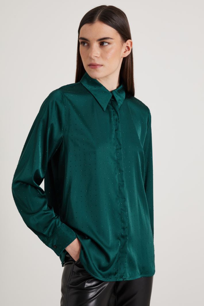 Rhinestone satin shirt Intrend