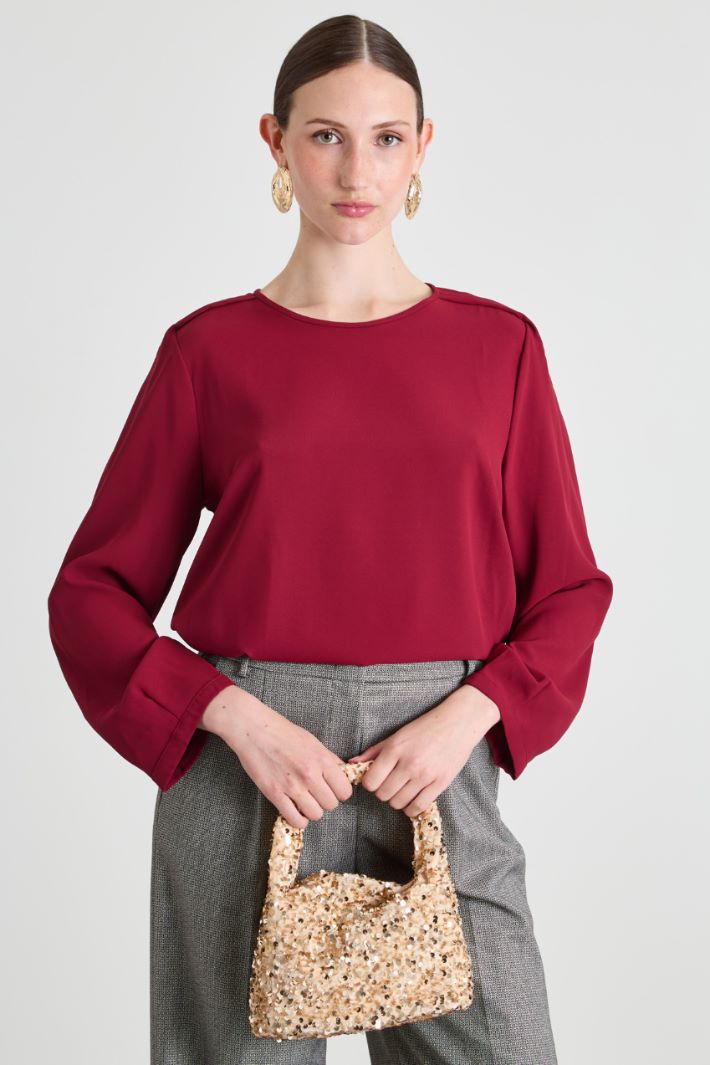 Lightweight crepe blouse Intrend
