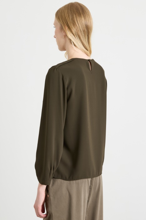 Blusa in crépe leggero
