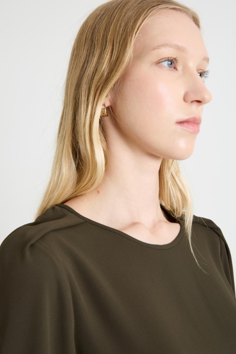 Blusa in crépe leggero