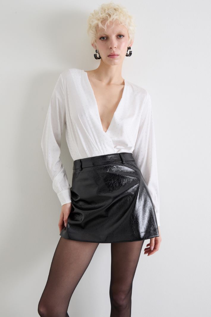 Rhinestone satin bodysuit Intrend