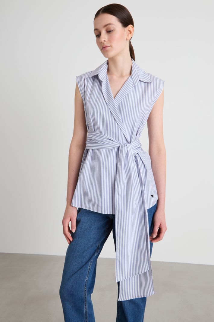 Camicia smanicata con fusciacca Intrend