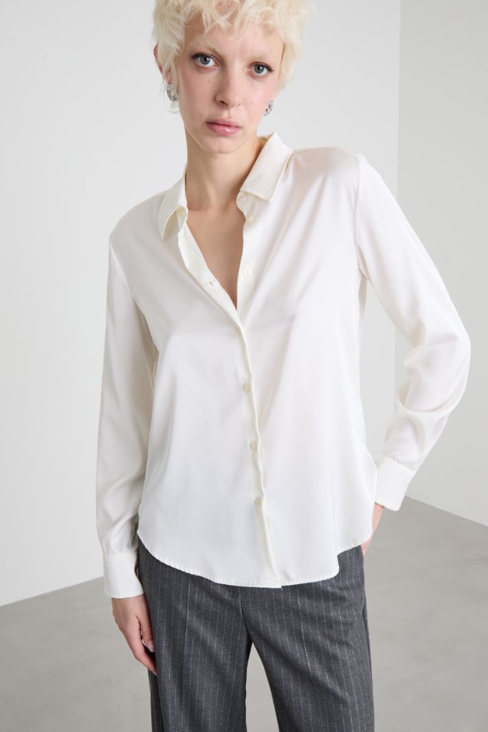 Camicia in raso Intrend