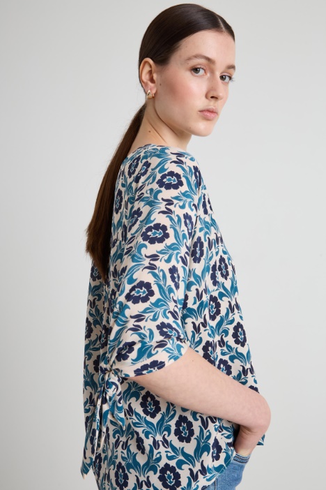 Blusa girocollo in crépe