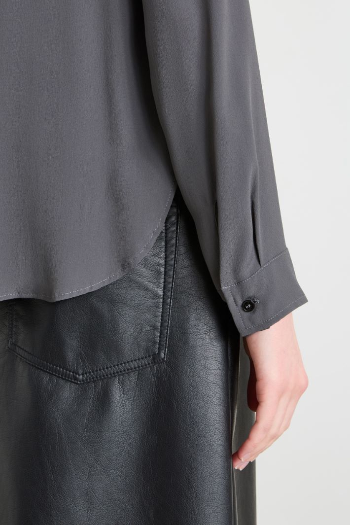 Blusa in crépe de chine Intrend - 4