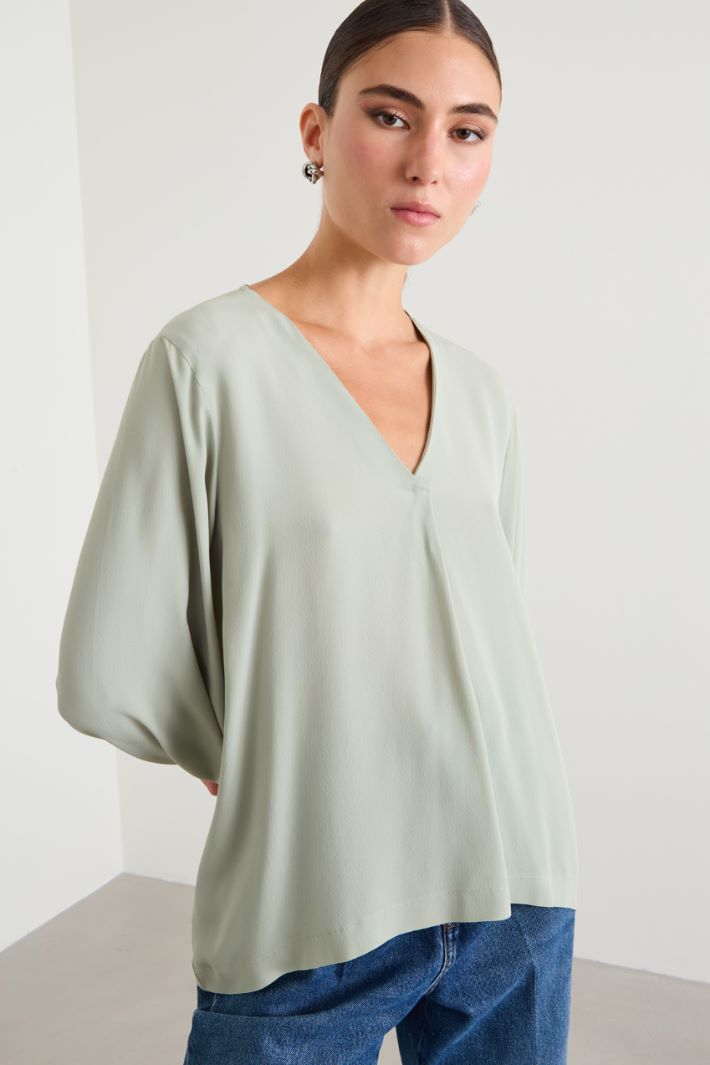 Blusa in crépe Intrend