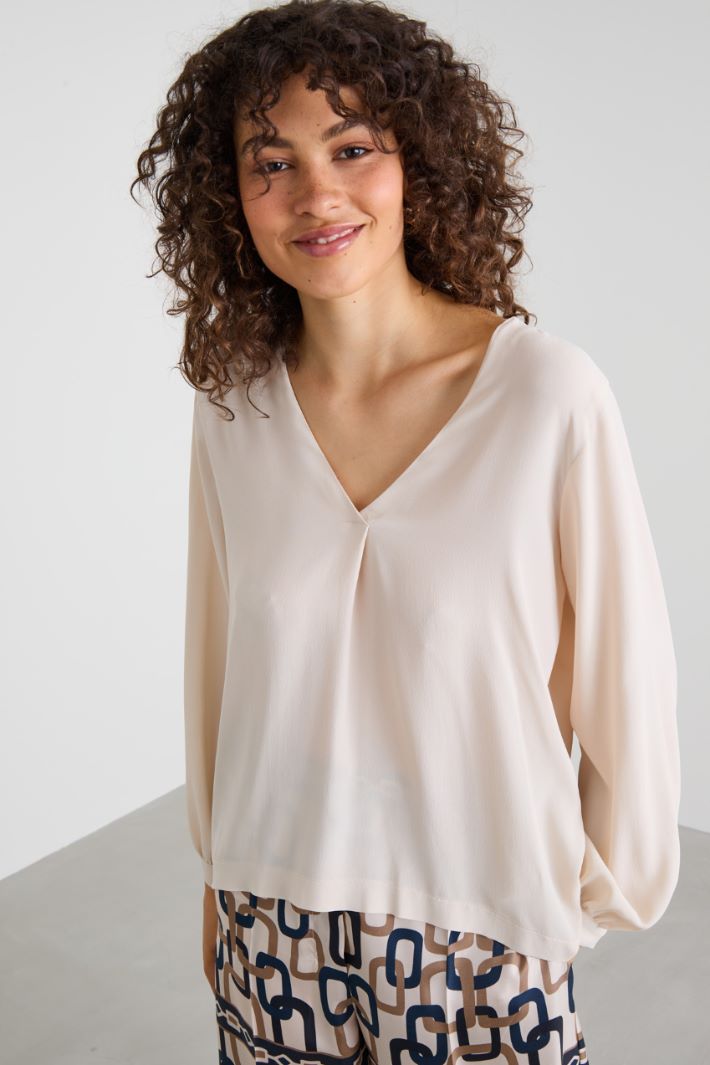 Blusa in crépe Intrend