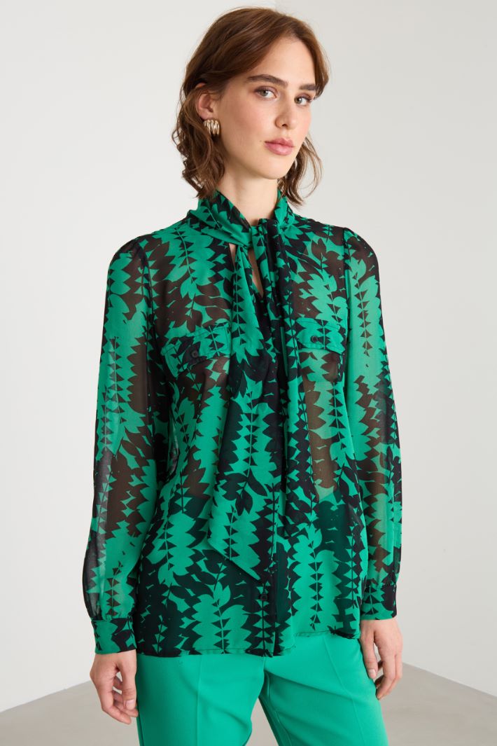 Neckerchief-adorned shirt Intrend - 2