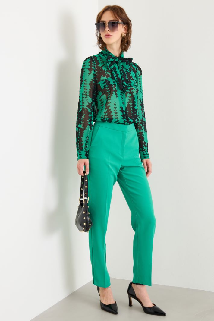 Neckerchief-adorned shirt Intrend