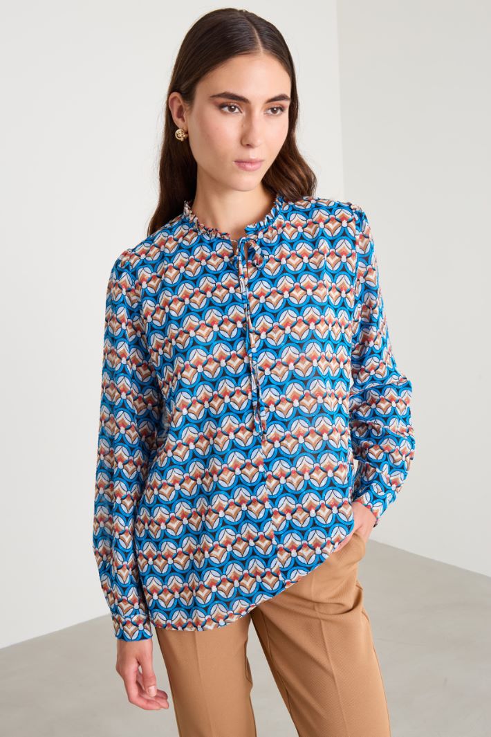 Blusa in plumetis stampato Intrend