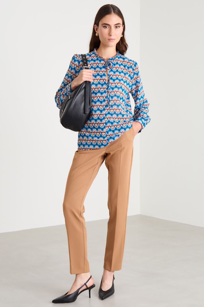 Blusa in plumetis stampato Intrend - 3