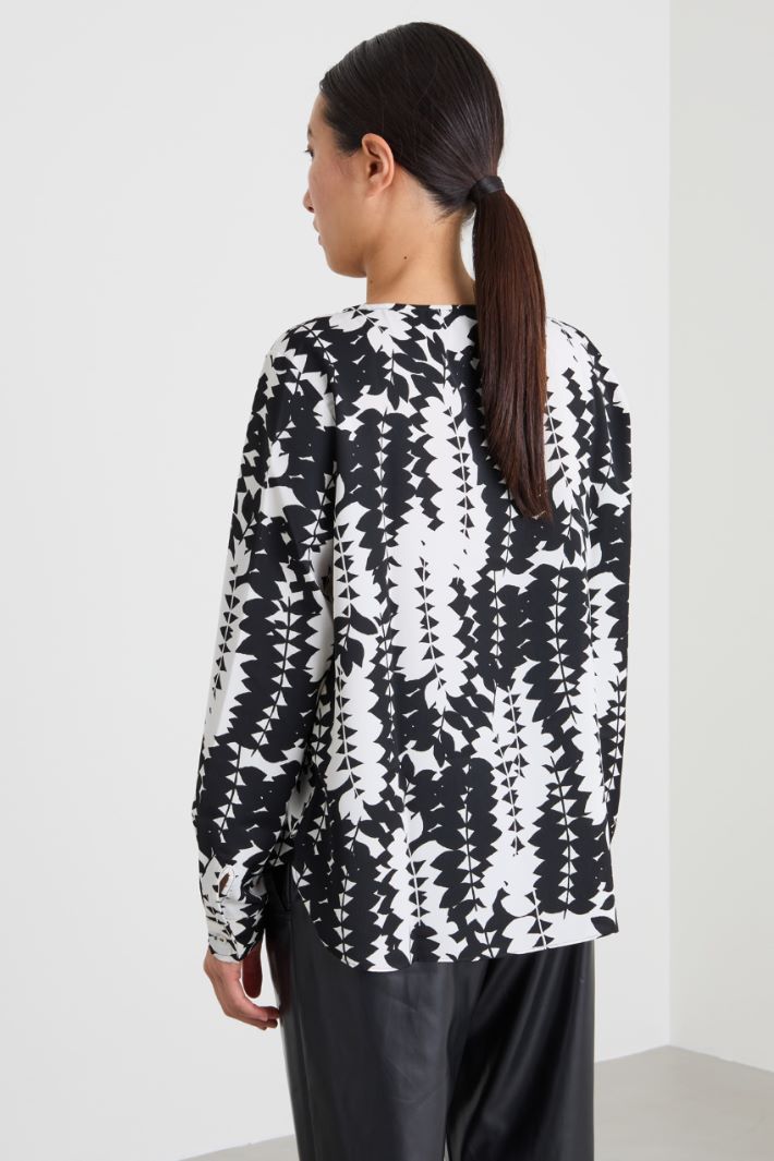 Printed twill blouse Intrend - 2