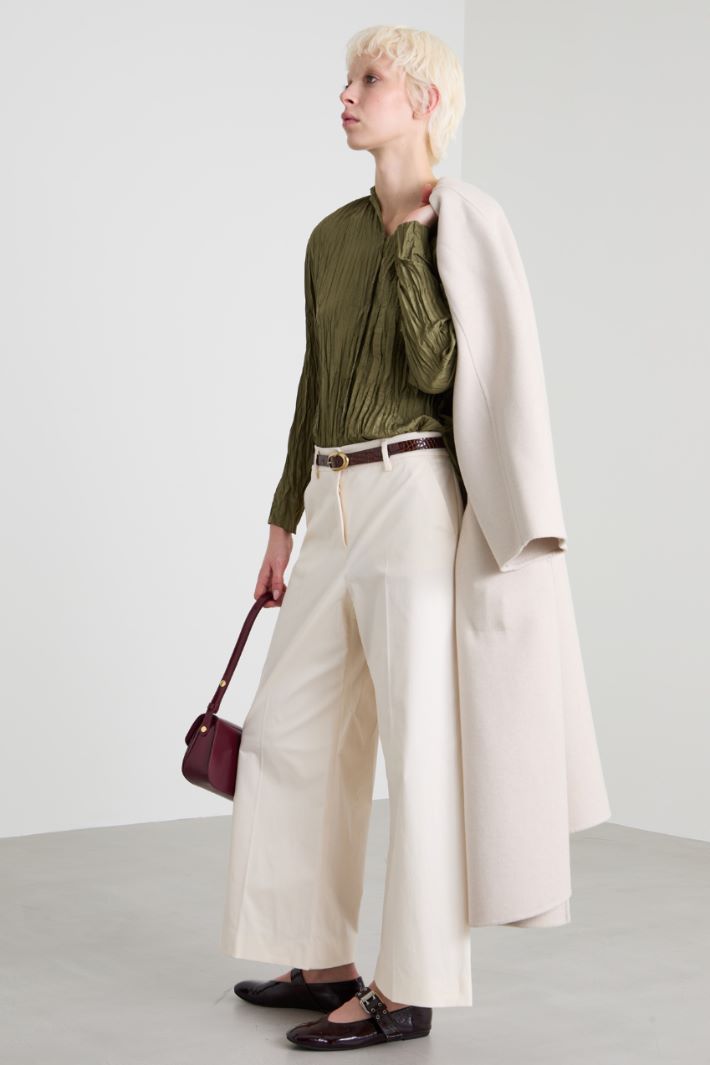 Pantaloni cropped in raso di cotone Intrend