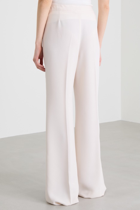 Pantalones acampanados