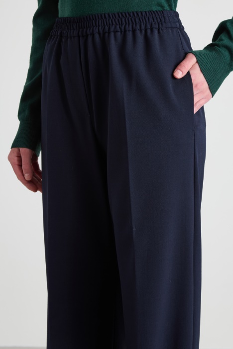 Pantalón recto de gabardina