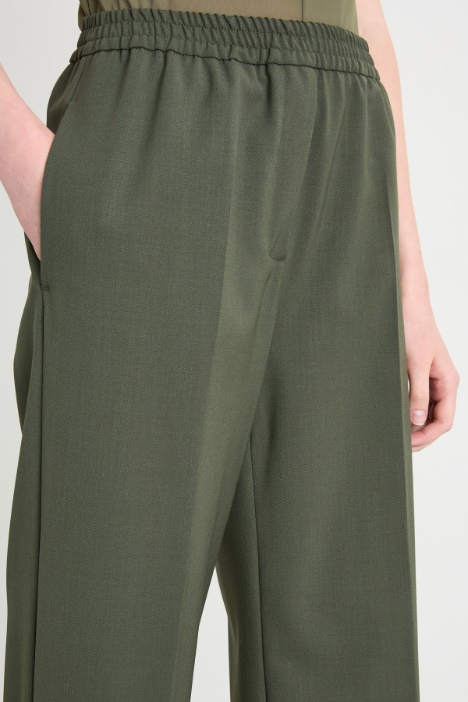 Pantalón recto de gabardina