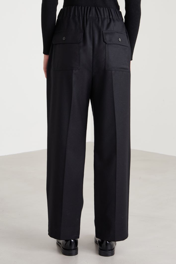 Pantaloni baggy in flanella