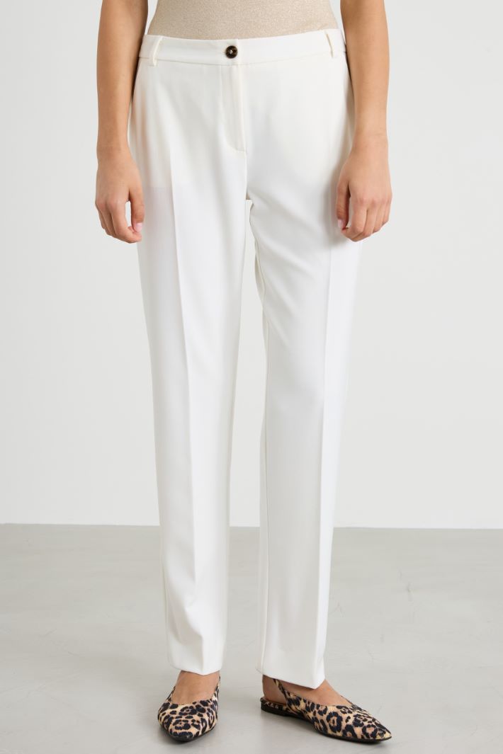 Pantaloni in tessuto diagonale Intrend - 2