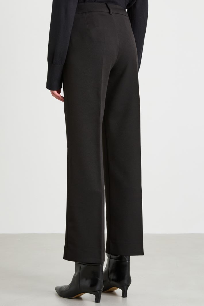 Pantaloni in tessuto diagonale Intrend - 3