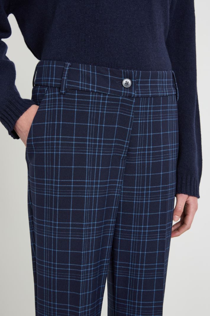 Yarn-dyed cigarette trousers Intrend - 4