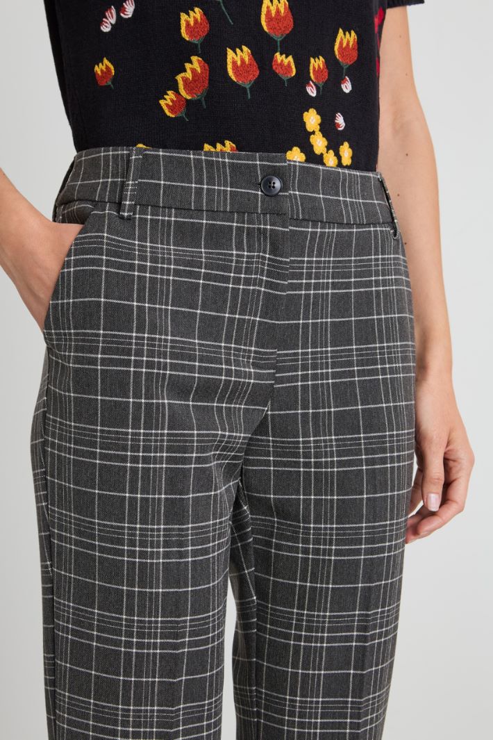 Yarn-dyed cigarette trousers Intrend - 4