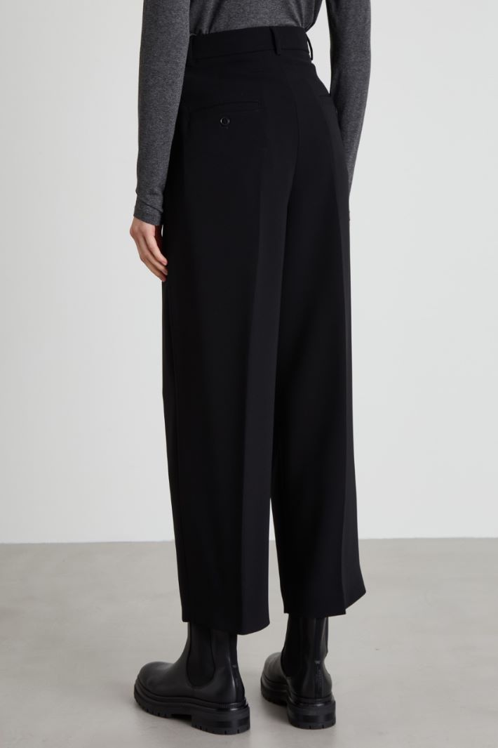 Pantaloni baggy in cady