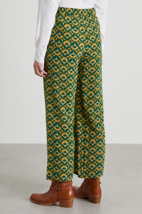 Pantalone in seta stampata