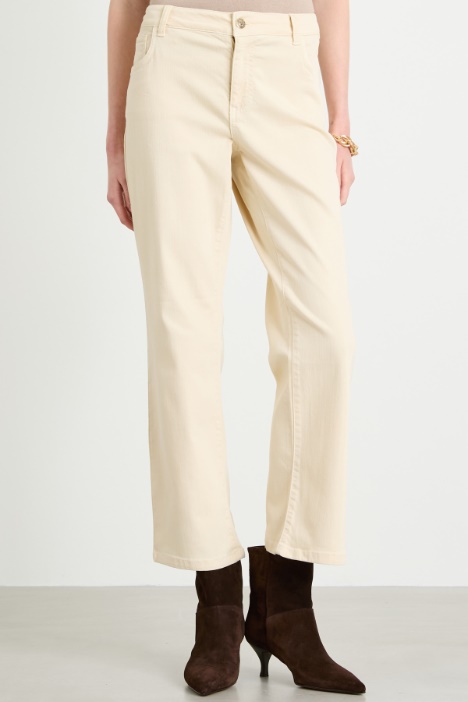 Pantaloni flare in gabardina