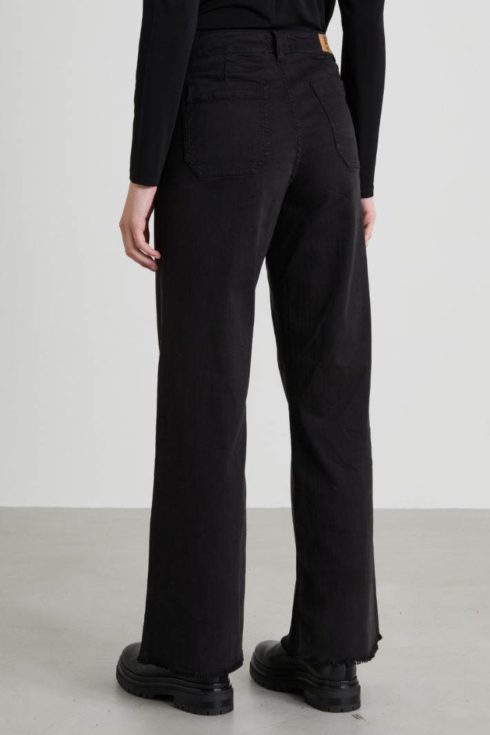 Fringed-hem trousers Intrend - 3