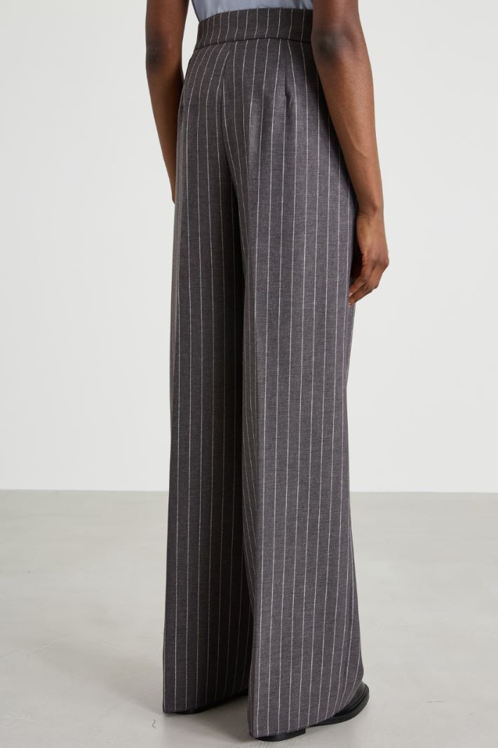 Pantaloni in gabardina gessata