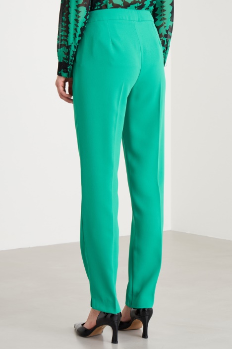 Pantaloni in envers satin
